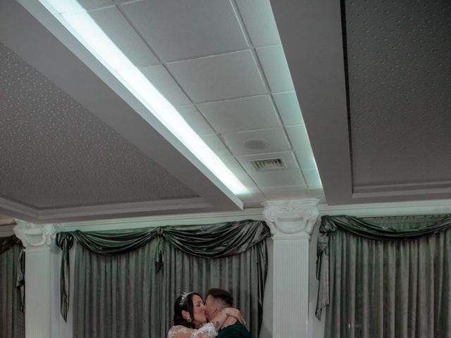 La boda de Jonathan y Vicky en Elx/elche, Alicante 43