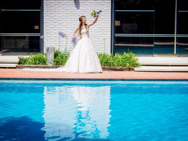 La boda de Fran y Soni en L' Hospitalet De Llobregat, Barcelona 40