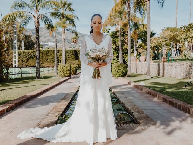 La boda de Elena y Salva en Fuengirola, Málaga 43