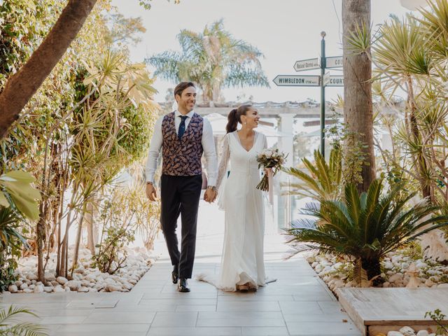 La boda de Elena y Salva en Fuengirola, Málaga 44