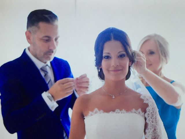 La boda de Kike y Yasmina  en Valencia, Valencia 44