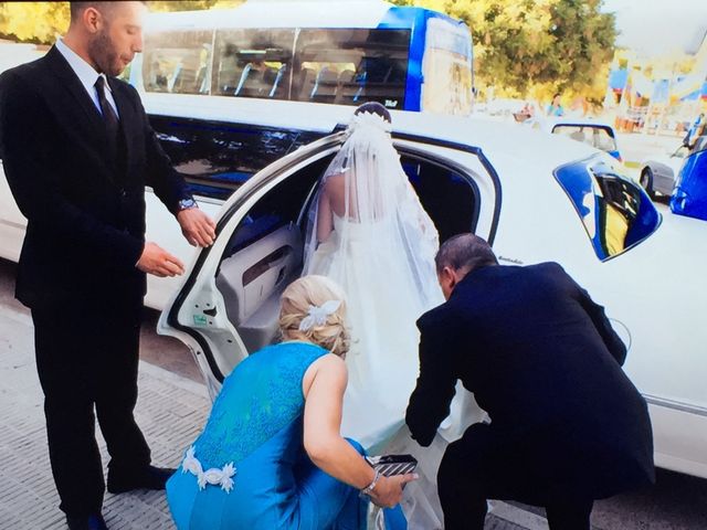 La boda de Kike y Yasmina  en Valencia, Valencia 49