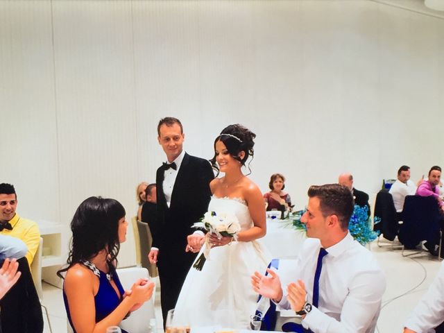 La boda de Kike y Yasmina  en Valencia, Valencia 54