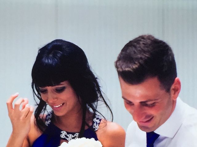 La boda de Kike y Yasmina  en Valencia, Valencia 65