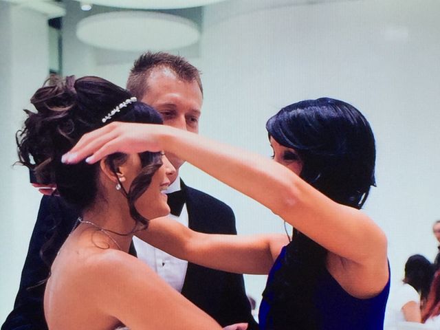 La boda de Kike y Yasmina  en Valencia, Valencia 67