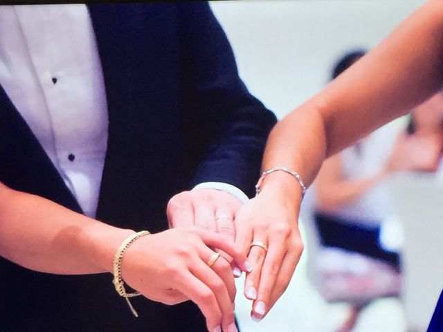 La boda de Kike y Yasmina  en Valencia, Valencia 73