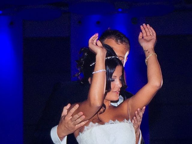 La boda de Kike y Yasmina  en Valencia, Valencia 78