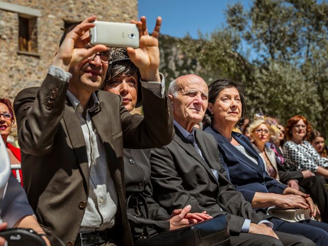 La boda de Alessandro y Alejandro en Ligüerre De Cinca, Huesca 41