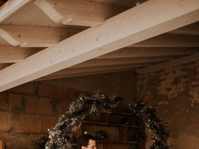 La boda de Miguel y Amaia en Santa Gadea Del Cid, Burgos 34