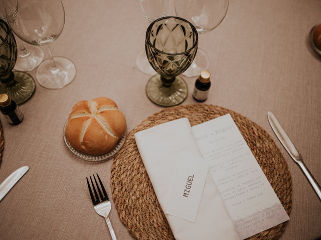 La boda de Miguel y Amaia en Santa Gadea Del Cid, Burgos 53