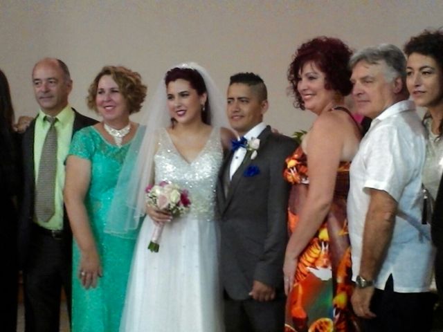 La boda de Dennys Andrés  y Leslie  en L&apos; Hospitalet De Llobregat, Barcelona 5