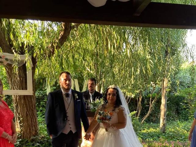 La boda de Raúl  y Mari  en Palau De Plegamans, Barcelona 6