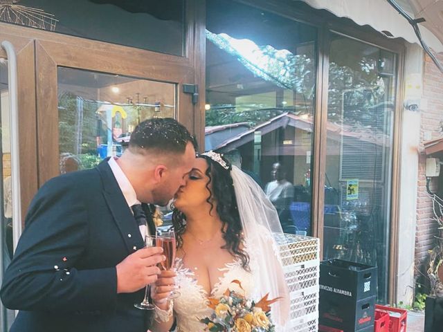 La boda de Raúl  y Mari  en Palau De Plegamans, Barcelona 12