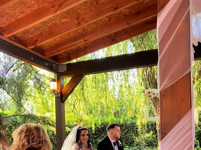 La boda de Raúl  y Mari  en Palau De Plegamans, Barcelona 15