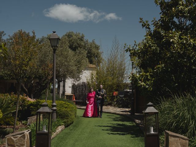 La boda de Tony y Trini en El Vellon, Madrid 28