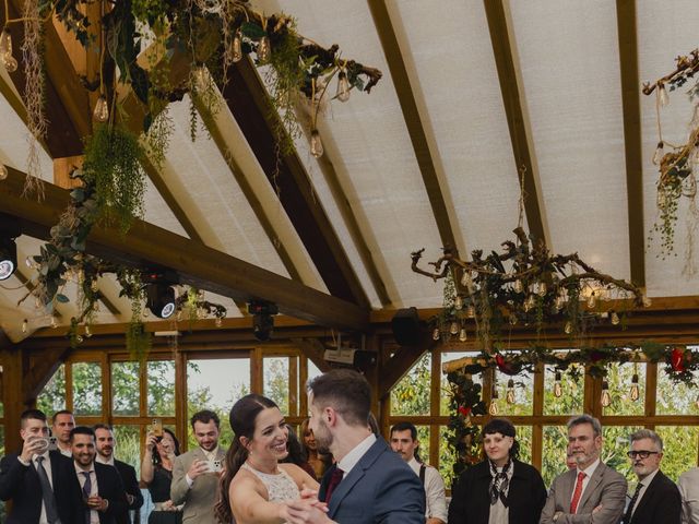 La boda de Tony y Trini en El Vellon, Madrid 98