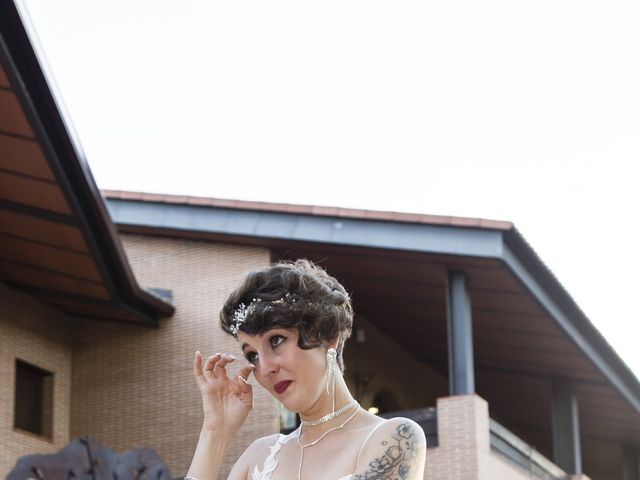 La boda de Flor y Rafa en Fuenlabrada, Madrid 19