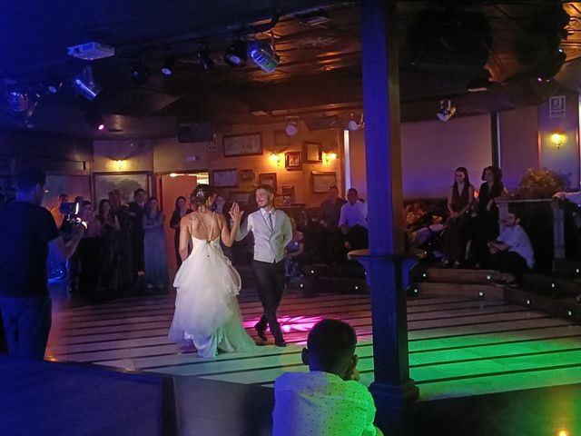 La boda de Angel y Victoria en Lleida, Lleida 15