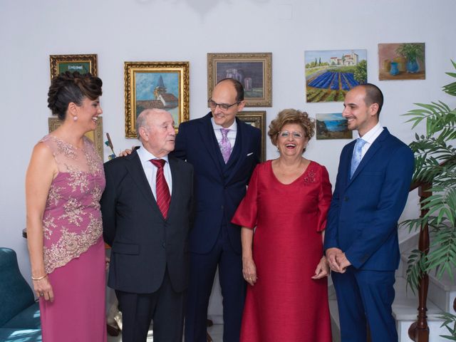 La boda de Miguel y Maria Jose en Espartinas, Sevilla 17