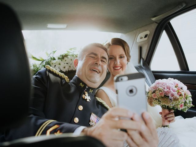 La boda de Álvaro y Cristina en Dos Hermanas, Sevilla 23