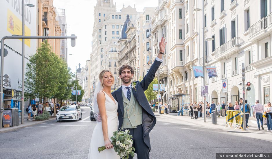 La boda de Borja y Charllote en Madrid, Madrid