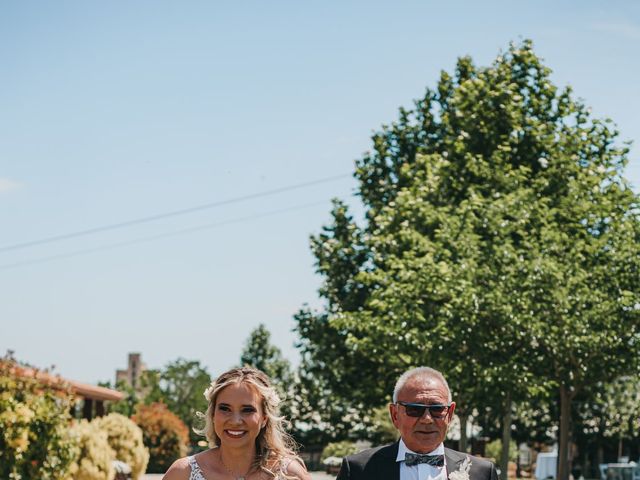 La boda de Víctor y Sandra en Matapozuelos, Valladolid 31