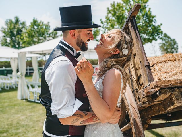 La boda de Víctor y Sandra en Matapozuelos, Valladolid 71