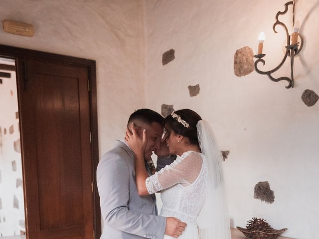 La boda de Jesús y Fabiola en Arucas, Las Palmas 12