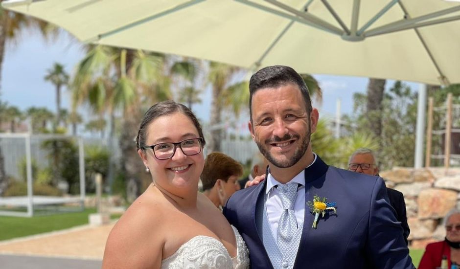 La boda de Arantxa y Carlos en La Pineda, Tarragona