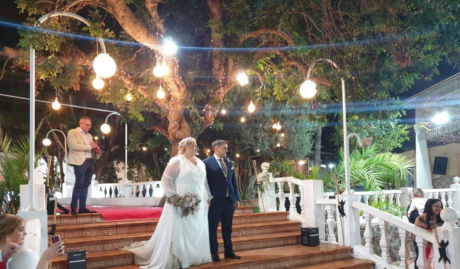 La boda de Nono y Belén en Melilla, Melilla