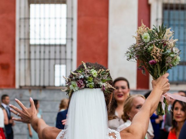 La boda de José Ramón  y Lara en Madrid, Madrid 13