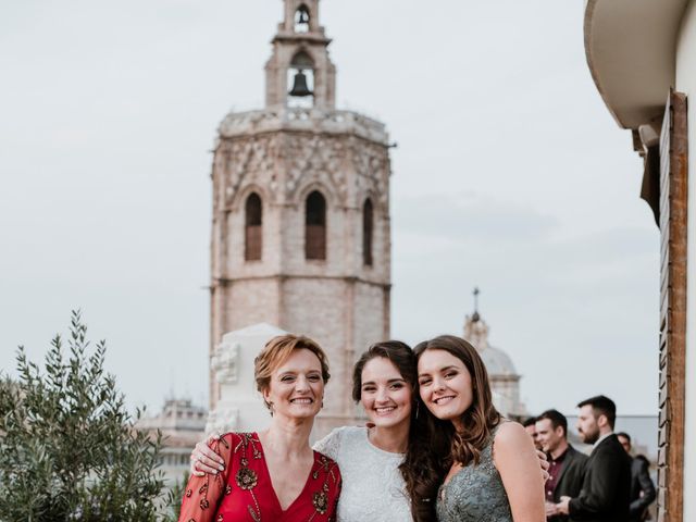 La boda de Usman y Marlen en Valencia, Valencia 55