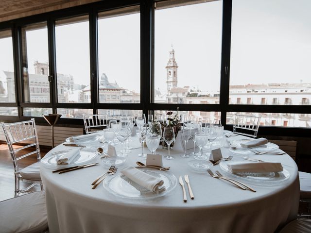 La boda de Usman y Marlen en Valencia, Valencia 73