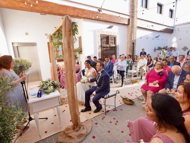 La boda de Clyde Diana y Josep en Catarroja, Valencia 5