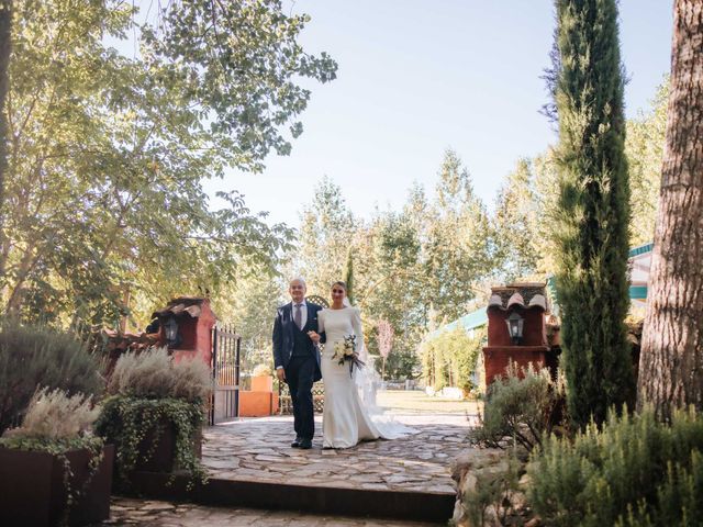 La boda de Emilio y Ester en Villamondrin De Rueda, León 26