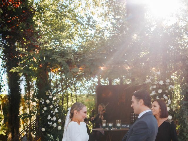 La boda de Emilio y Ester en Villamondrin De Rueda, León 43