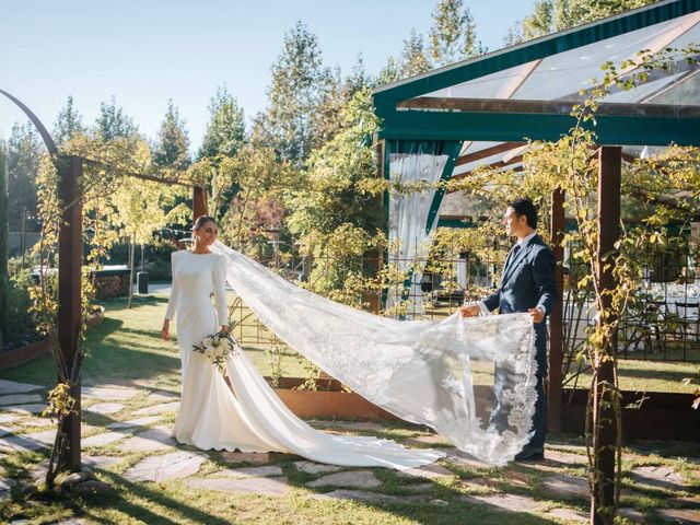 La boda de Emilio y Ester en Villamondrin De Rueda, León 65