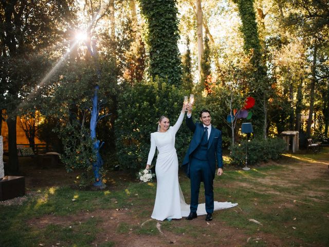 La boda de Emilio y Ester en Villamondrin De Rueda, León 68