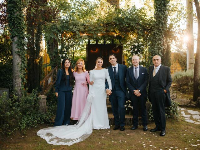 La boda de Emilio y Ester en Villamondrin De Rueda, León 80