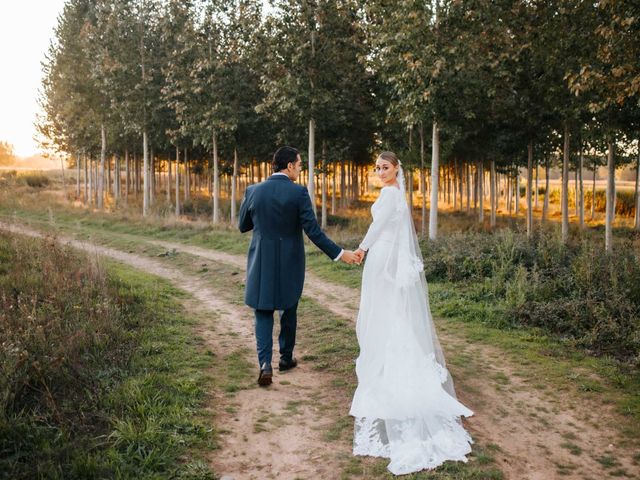 La boda de Emilio y Ester en Villamondrin De Rueda, León 84