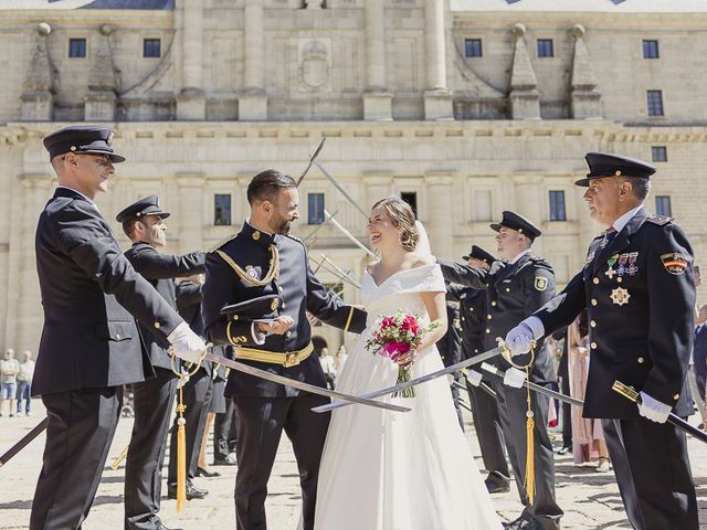 La boda de Fernando y Cristina en Tres Cantos, Madrid 90