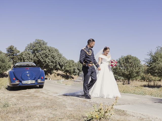 La boda de Fernando y Cristina en Tres Cantos, Madrid 112