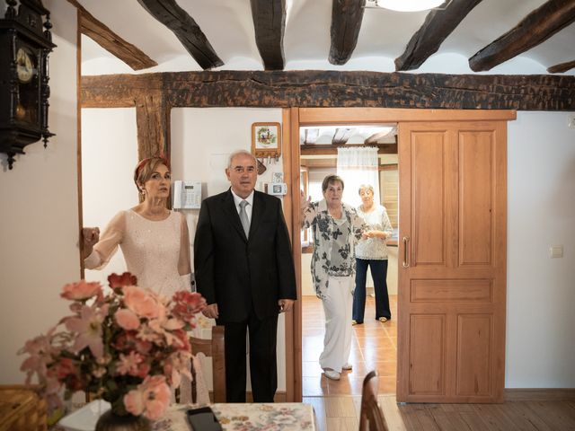 La boda de Javier y Andrea en Ezcaray, La Rioja 15
