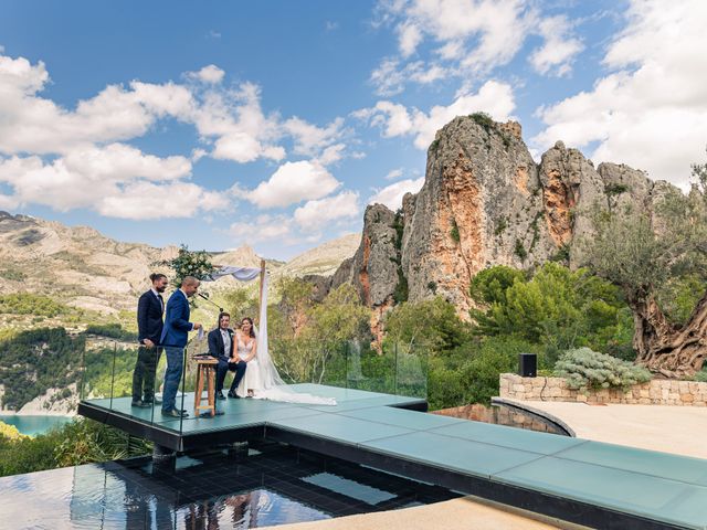 La boda de Jorge y Constanza en Benimantell, Alicante 30