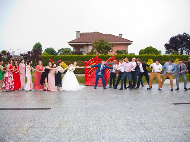 La boda de David y Cristina en Pruvia (Llanera), Asturias 30