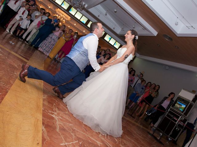 La boda de David y Cristina en Pruvia (Llanera), Asturias 45