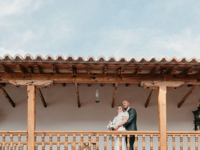 La boda de Cristina y Jonathan en Villanueva De San Carlos, Ciudad Real 56