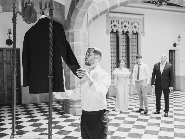 La boda de Adrián y Chari en Guadamur, Toledo 8