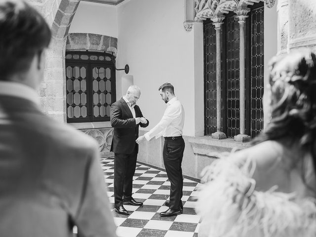 La boda de Adrián y Chari en Guadamur, Toledo 9