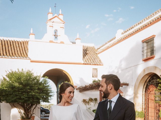 La boda de Covadonga y Álvaro en Sevilla, Sevilla 4